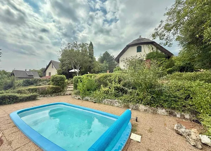 度假居 Szaletli 蒂豪尼